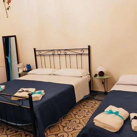 몬탈바노 엘리코나 Domus Aurea B&B 외부 사진
