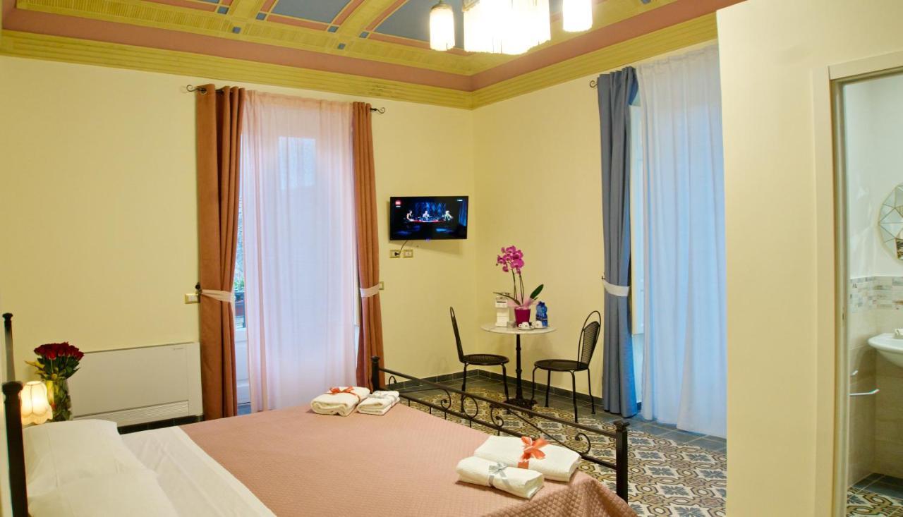 몬탈바노 엘리코나 Domus Aurea B&B 외부 사진