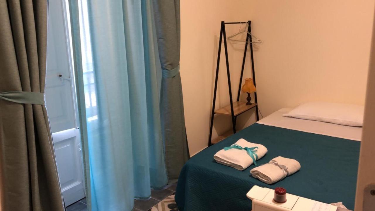 몬탈바노 엘리코나 Domus Aurea B&B 외부 사진