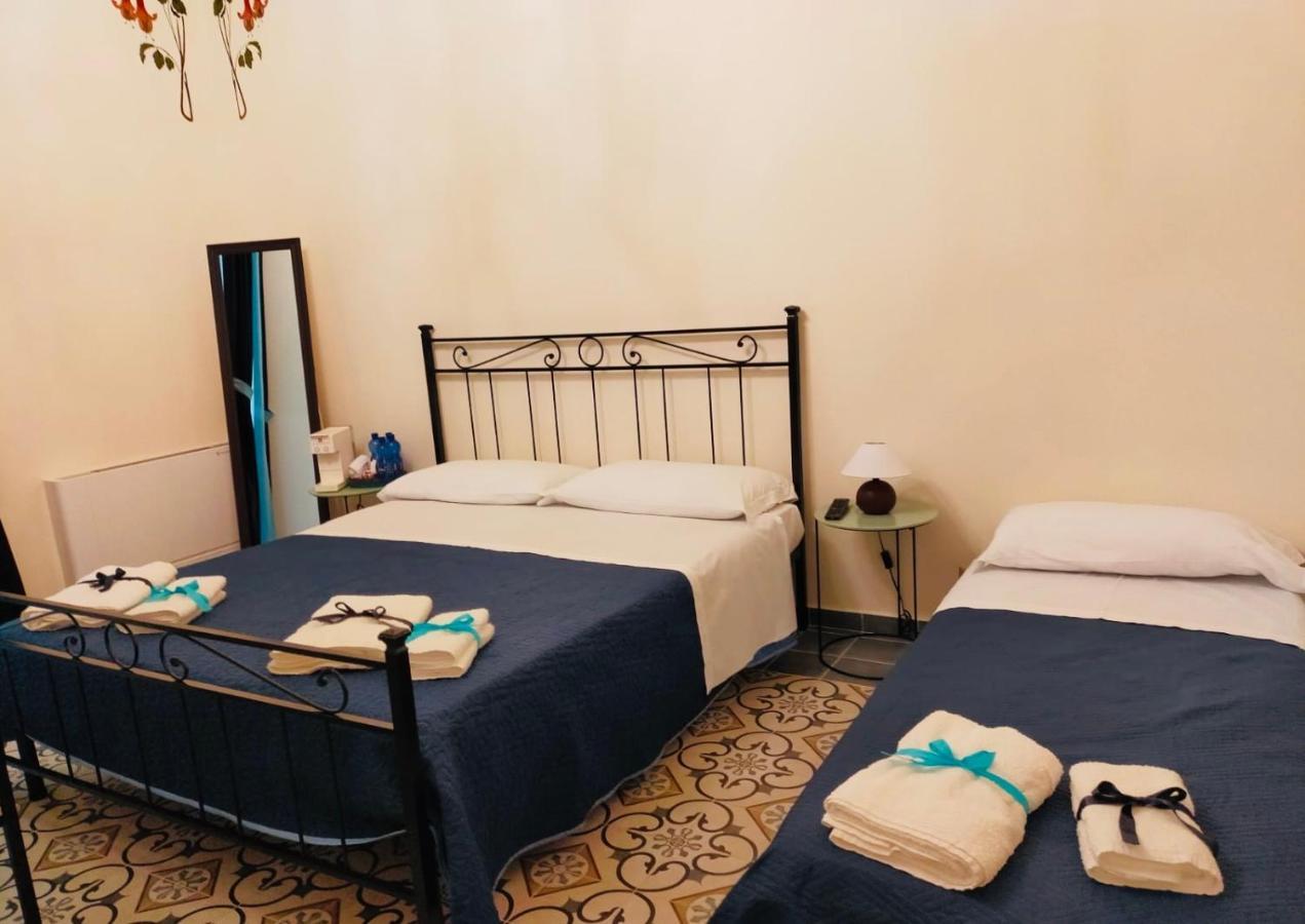 몬탈바노 엘리코나 Domus Aurea B&B 외부 사진